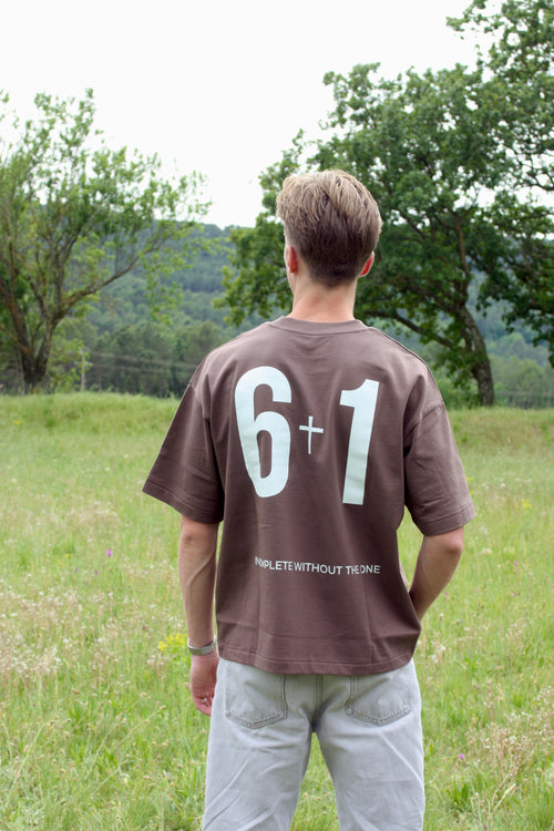 Mocha 6+1 T-shirt (Unisex)